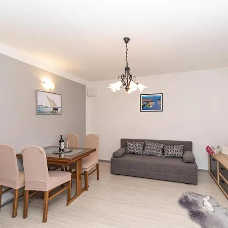 Apartamento 1 Bedroom Cozy In